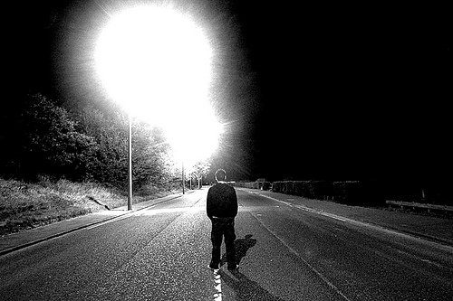 dark-street-lights-photo